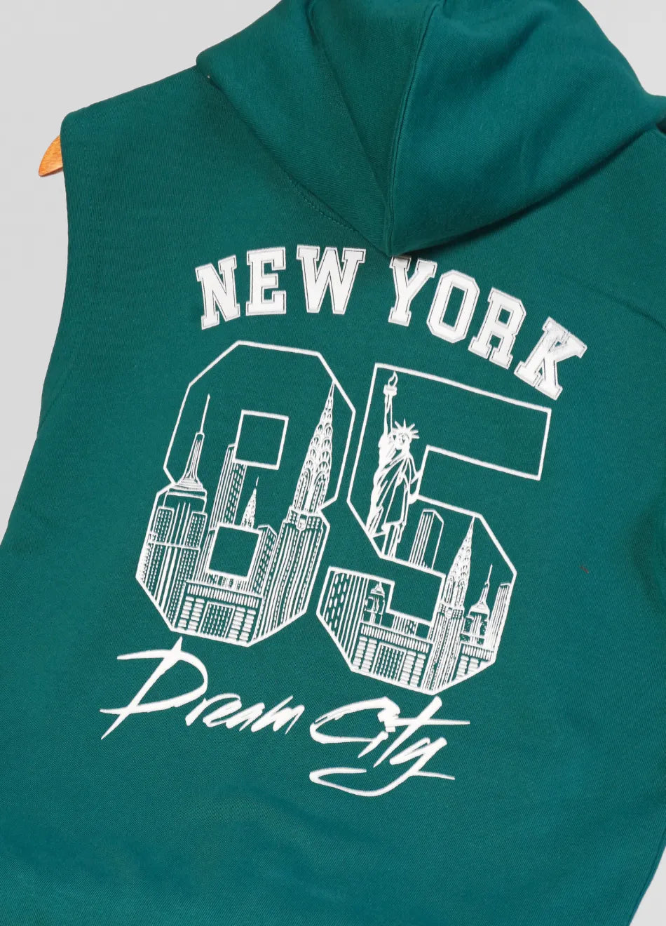 MEN NEW YORK SLEEVLESS HOODIE