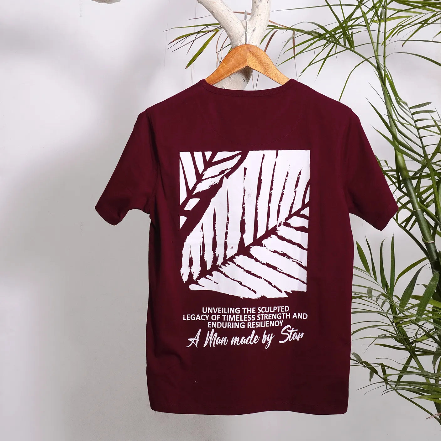 Men Crew Neck T-Shirt with Graphic Print