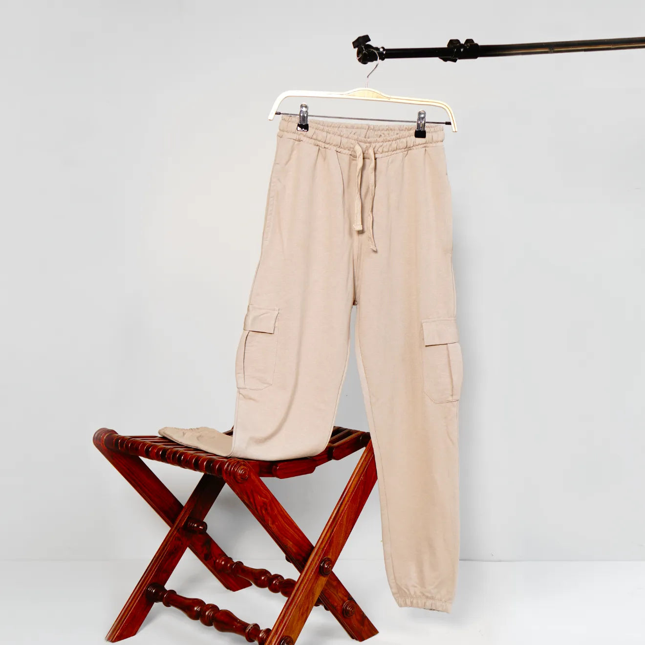 JOGGING TROUSER WITH CARGO POCKET