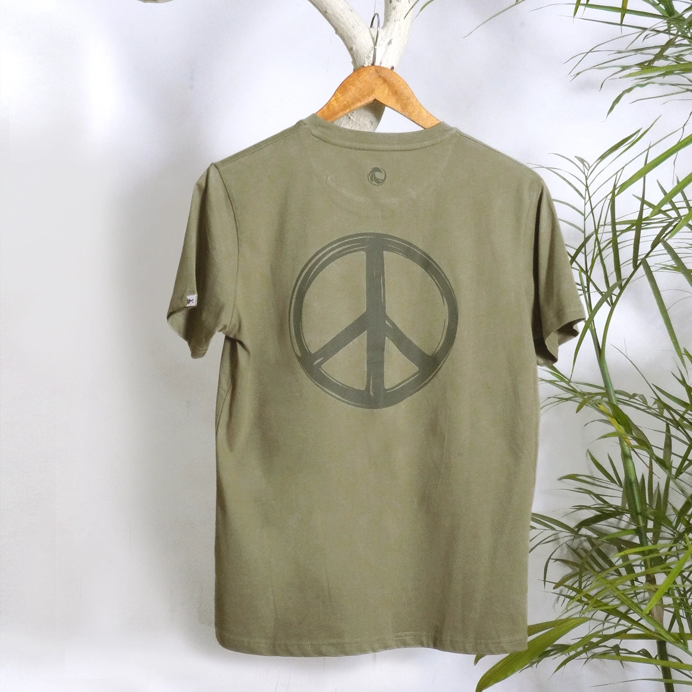 PEACE MAKER TEE