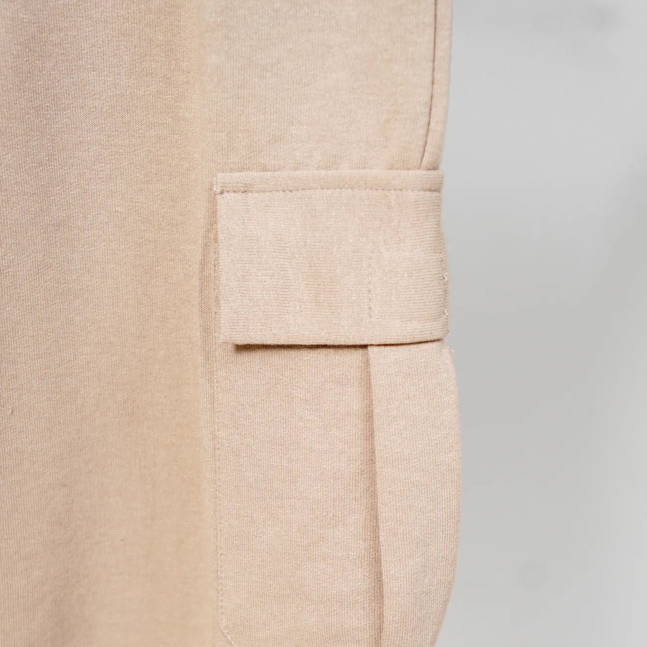 JOGGING TROUSER WITH CARGO POCKET