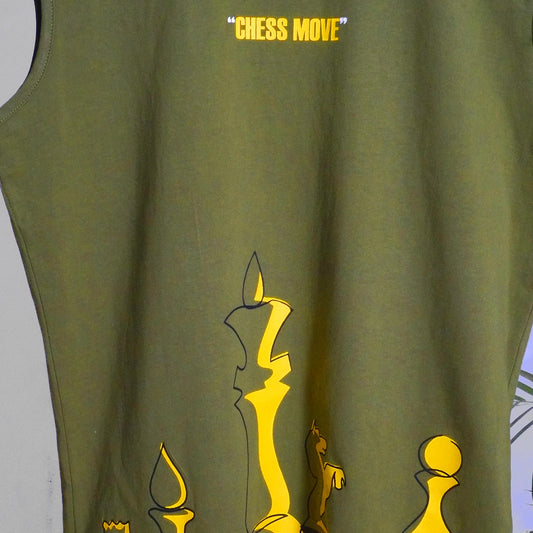 CHESS GRAPHIC SLEEVELESS TEE