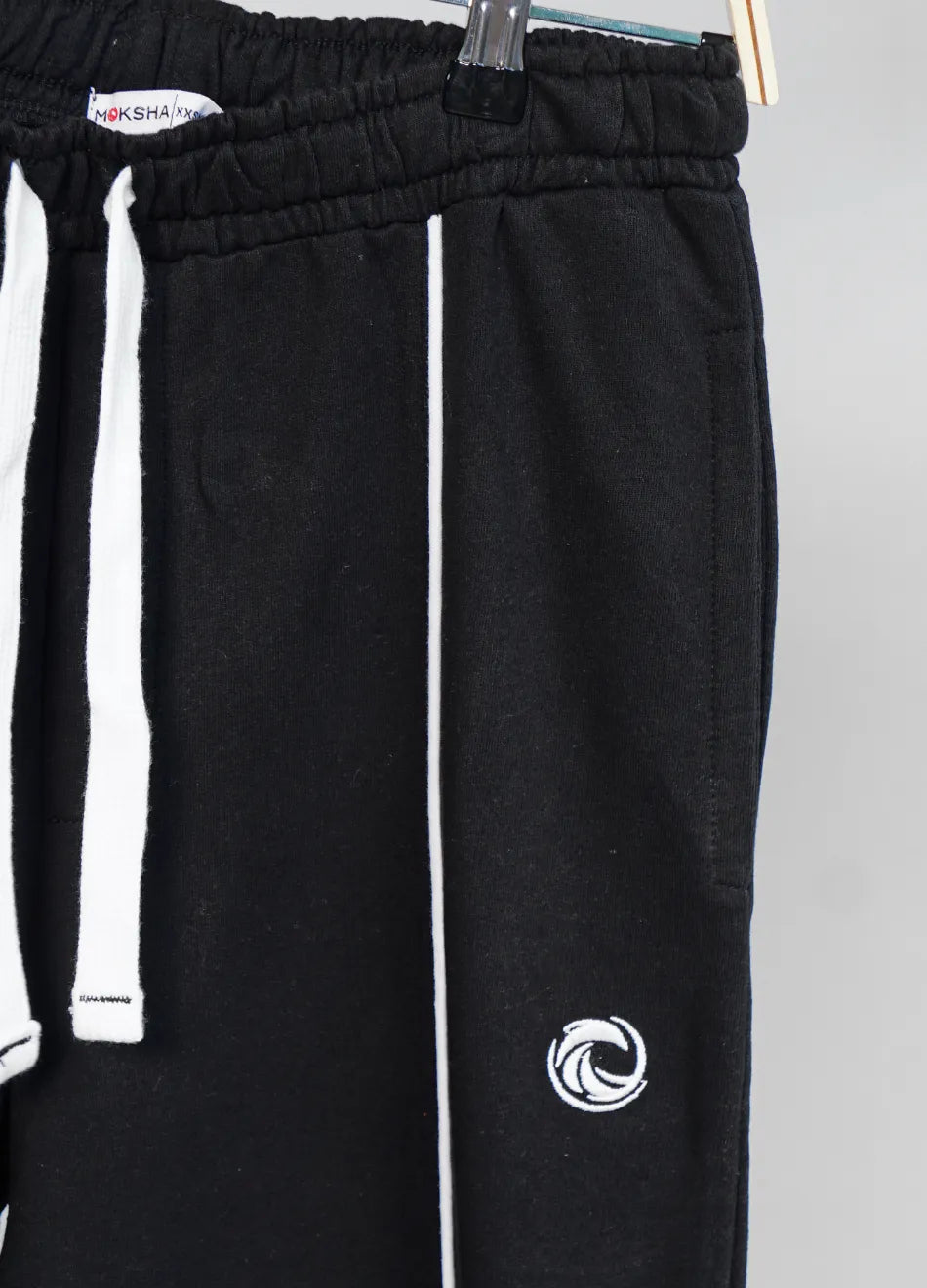 JOGGING TROUSER WITH WHITE PIPING