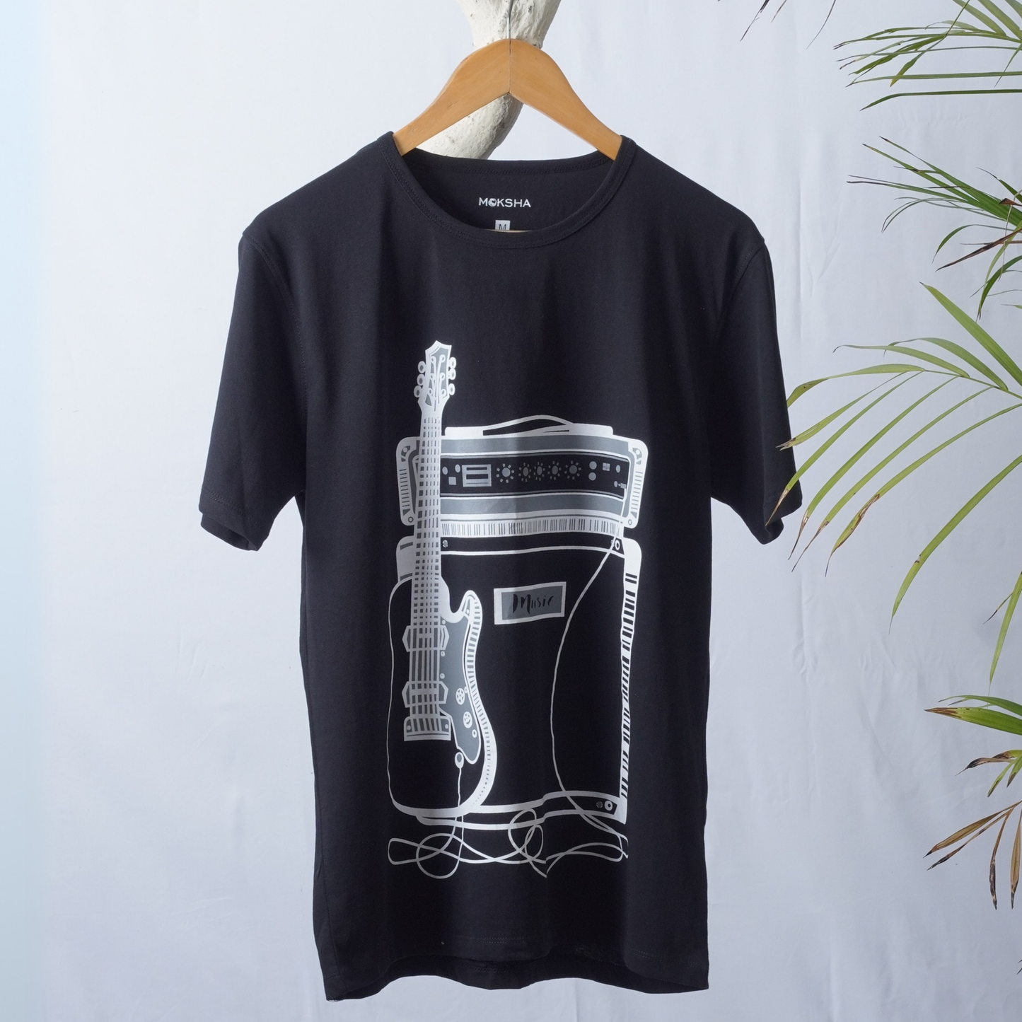 Men Crew Neck T-Shirt with Graphic Print