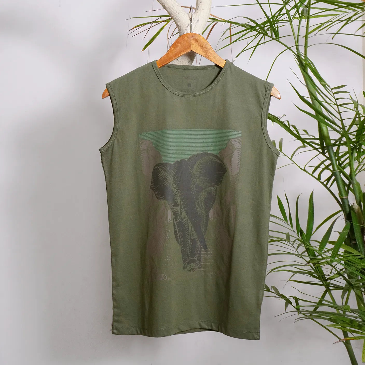 Sleeveless Tee With Graphic Print