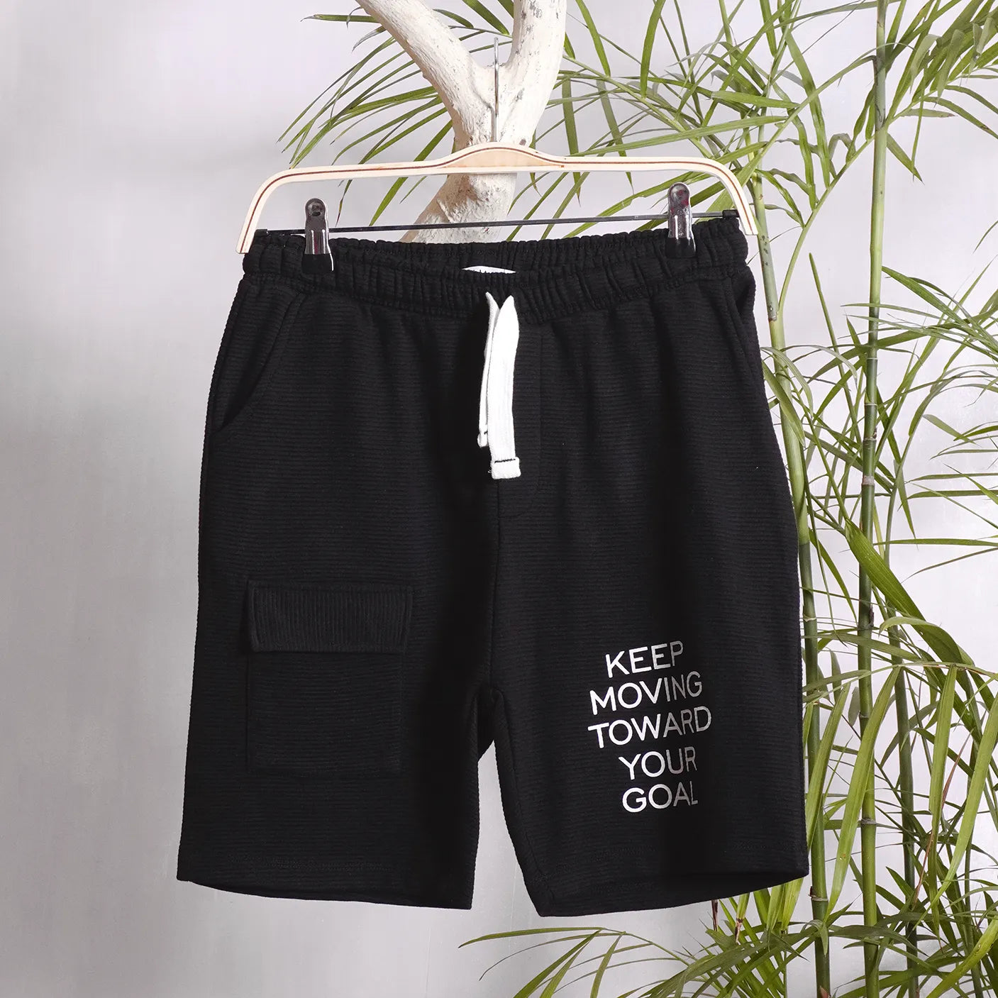 BOYS SHORT WITH TRENDY CARGO POCKET