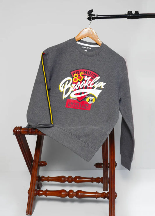 MEN  SWEATSHIRT WITH GRAPHIC PRINT