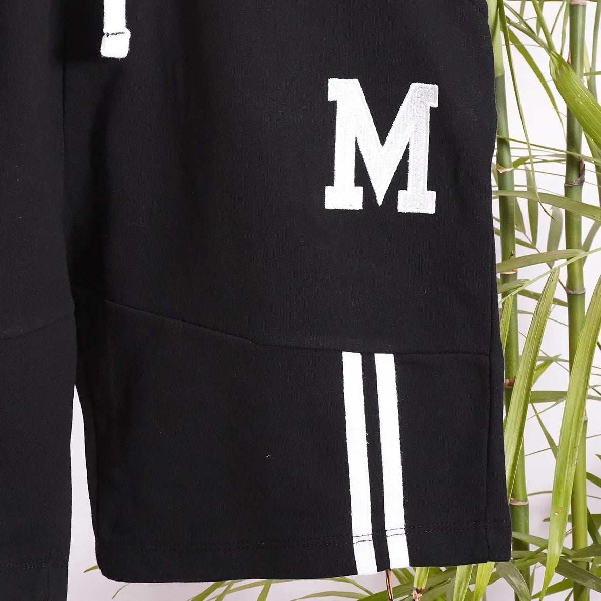 BOYS SHORT WITH WHITE STRIPES AND PANEL