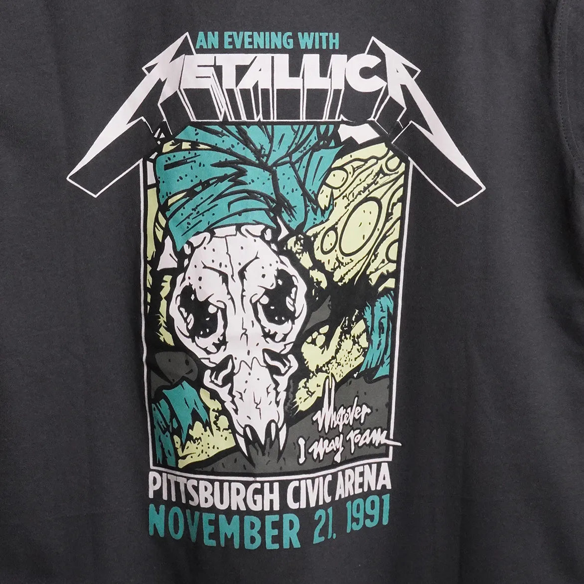 Men Crew Neck T-Shirt with Graphic Print