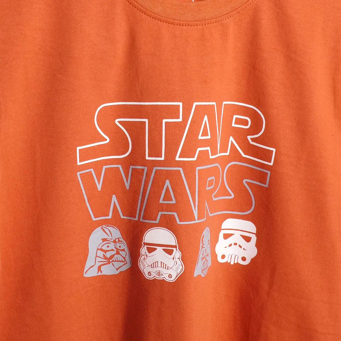 Men Crew Neck T-Shirt with Graphic Print