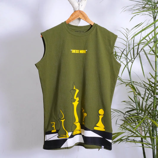 CHESS GRAPHIC SLEEVELESS TEE