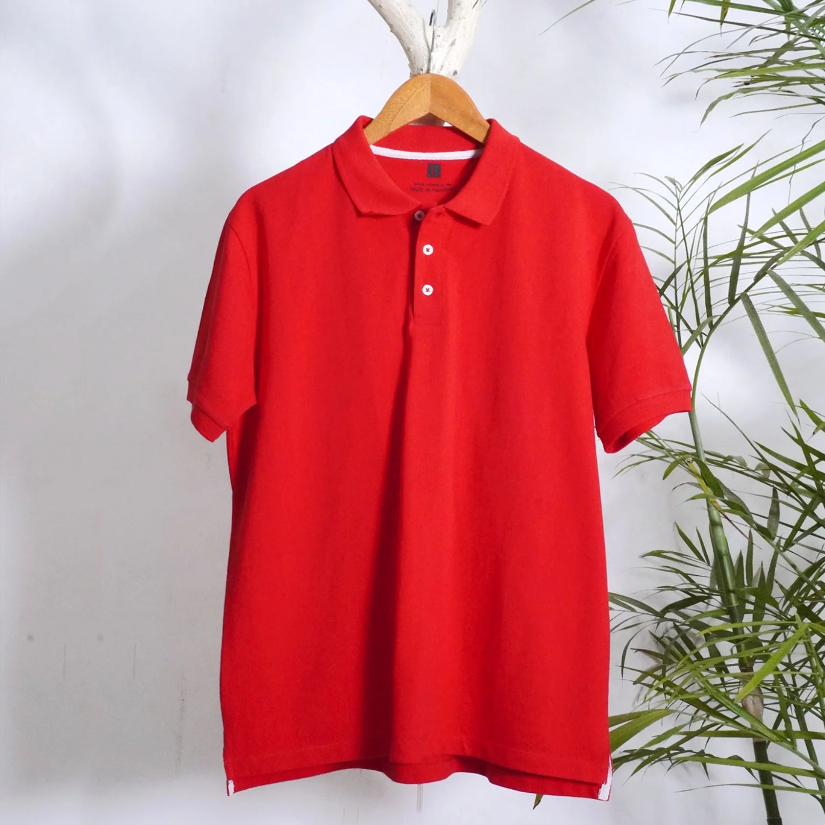 BASIC POLO WITH GRAPHIC PRINT