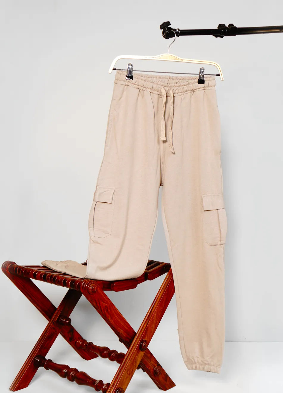 JOGGING TROUSER WITH CARGO POCKET