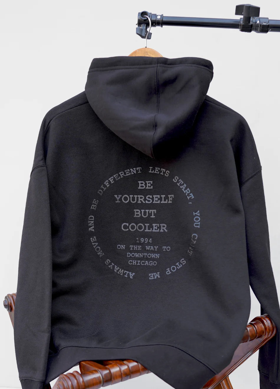 MENS OVERSIZED WINTER GRAPHIC HOODIE