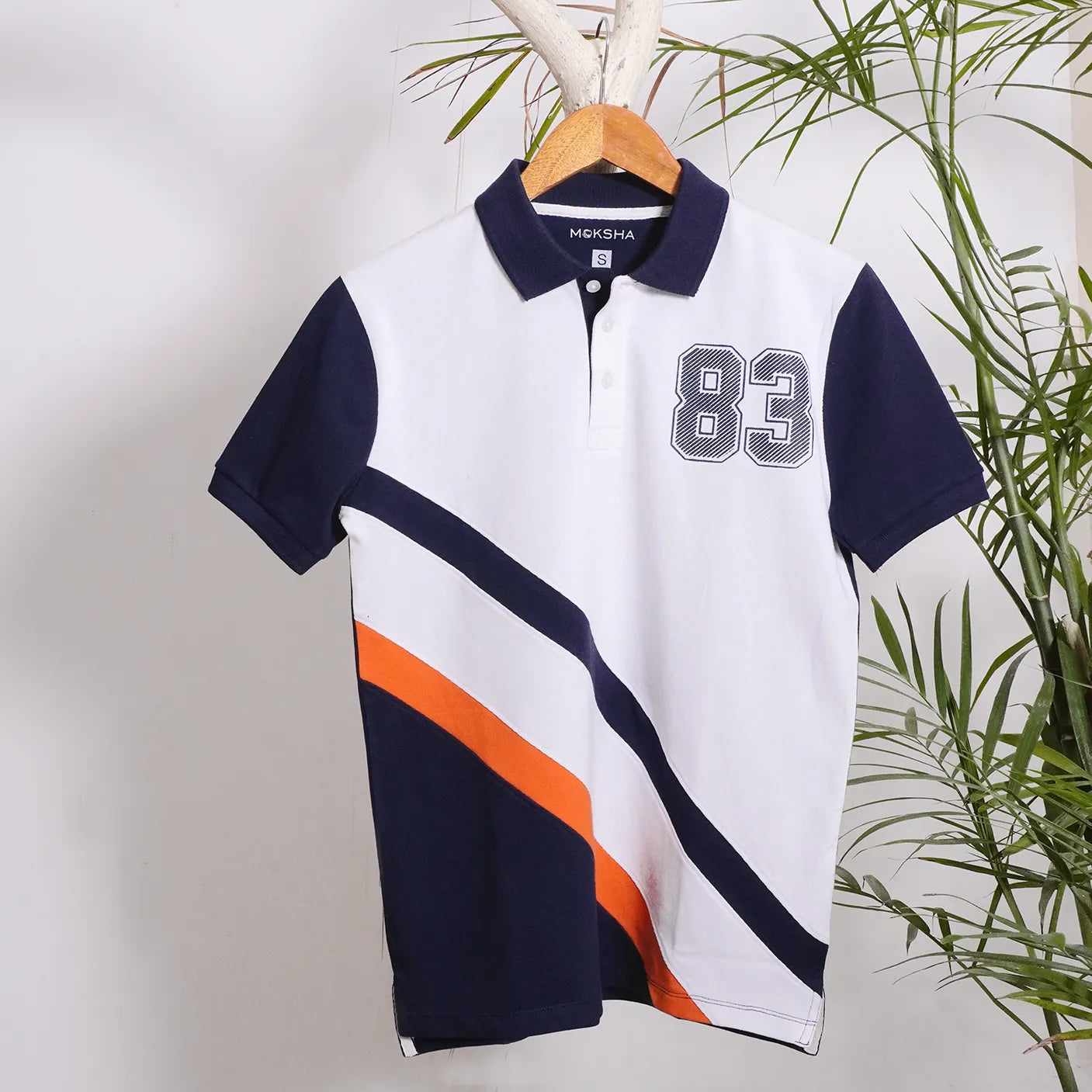MEN PANEL POLO WITH GRAPHIC PRINT