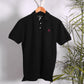 BLACK ESSENTIAL POLO WITH LOG